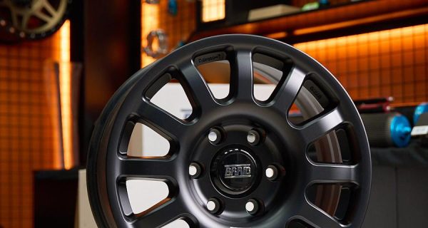 DAKKAR BLACK SAT  – LC300 6 x 5.5 (17INCH) – BRAID