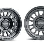 MR318 Gloss black - GMC 6 x 5.5 (18INCH), LC300 6 x 5.5 (18INCH)