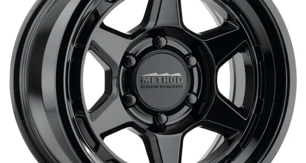 MR708 Gloss Black – FORD 6 x 135 (17INCH)